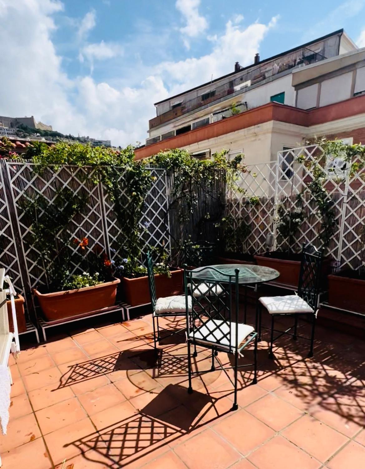 Le Terrazze Di Chiaia Apartment Naples Luaran gambar